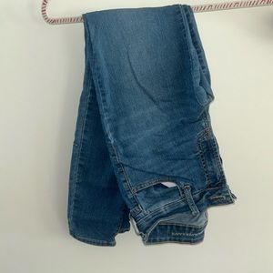 Size 2 Long Old Navy Super Skinny Jeans!